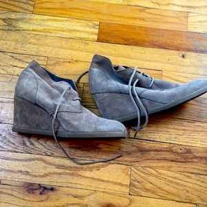 Wedge greige (gray/ brown) suede booties 39/8.5 Steve Madden